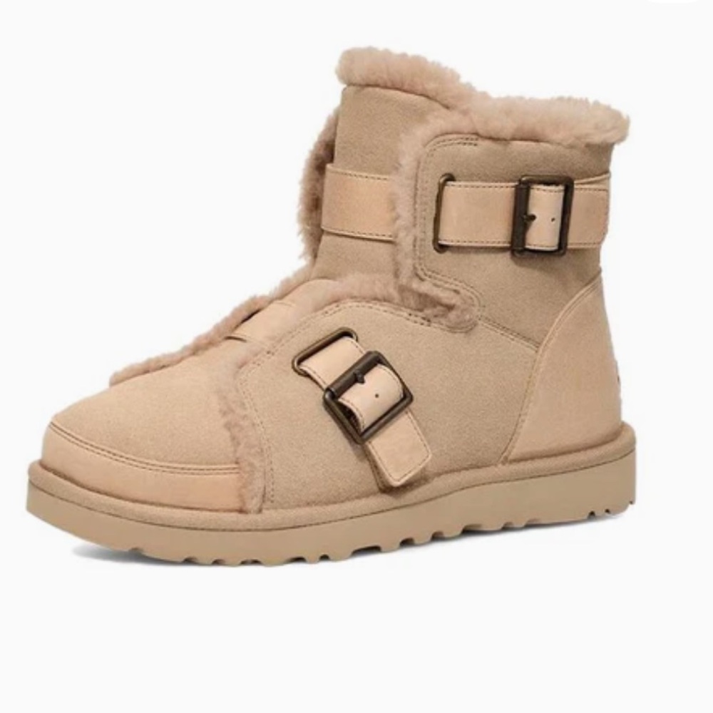 UGG Dune Mini Buckle Sand Women's Boots Size8/ 9‎ NIB